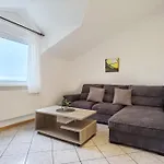Apartamento Lilu Vodice