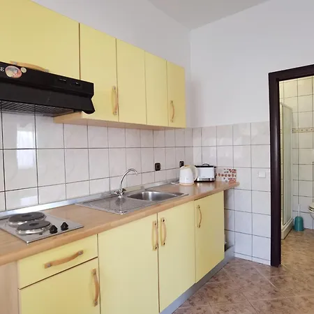 Lilu Apartman *