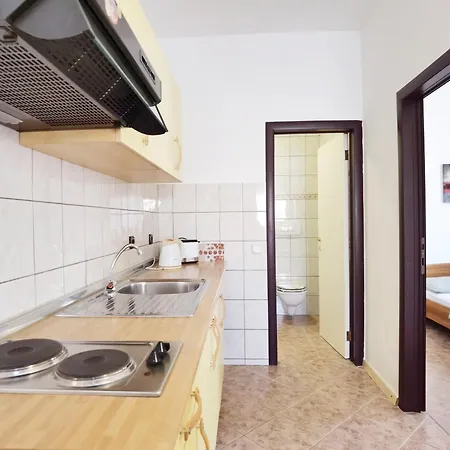 Apartman Lilu *